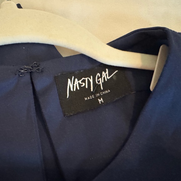 NWT Nasty Gal GAL NAVY BLUE RHAPSODY
SHEATH CUTOUT DRESS SZ M - Picture 3 of 4